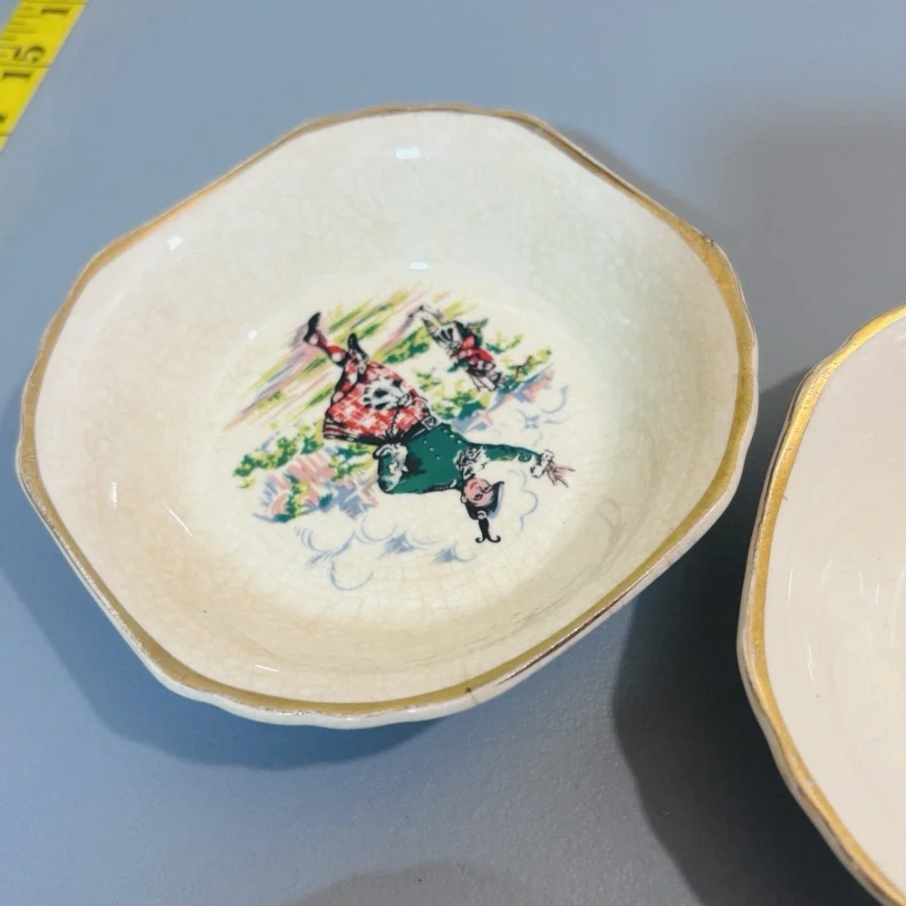 Set of 4 Scottish Trinket Bowls Vintage Bagpiper & Man In Kilt Gold Trim Glasgow